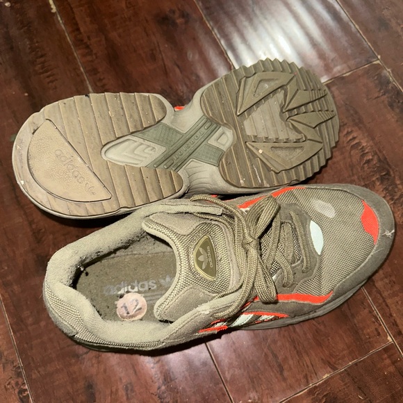 Condition: Used (normal wear)
Men’s shoes - Picture 5 of 5
